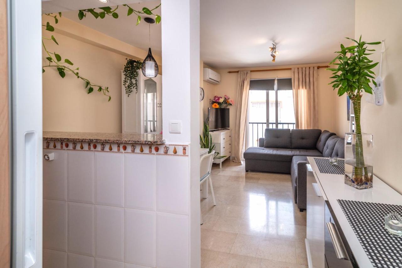 Apartamento Precioso apartamento con Jacuzzi Torremolinos Exterior foto